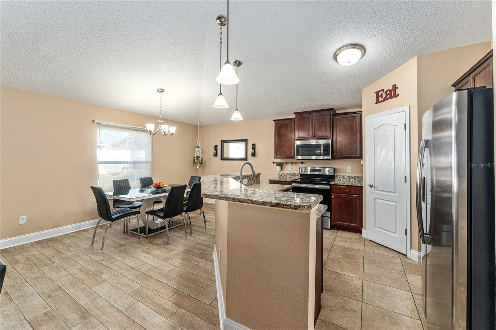 MEADOW GLEN - Residential