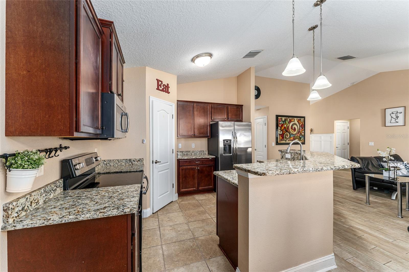 MEADOW GLEN - Residential