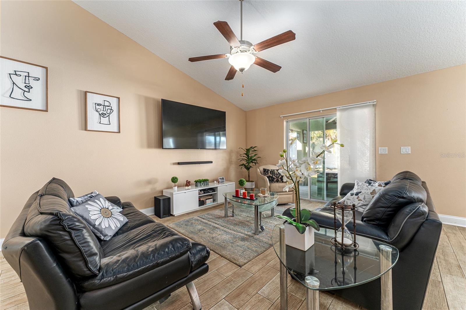 MEADOW GLEN - Residential