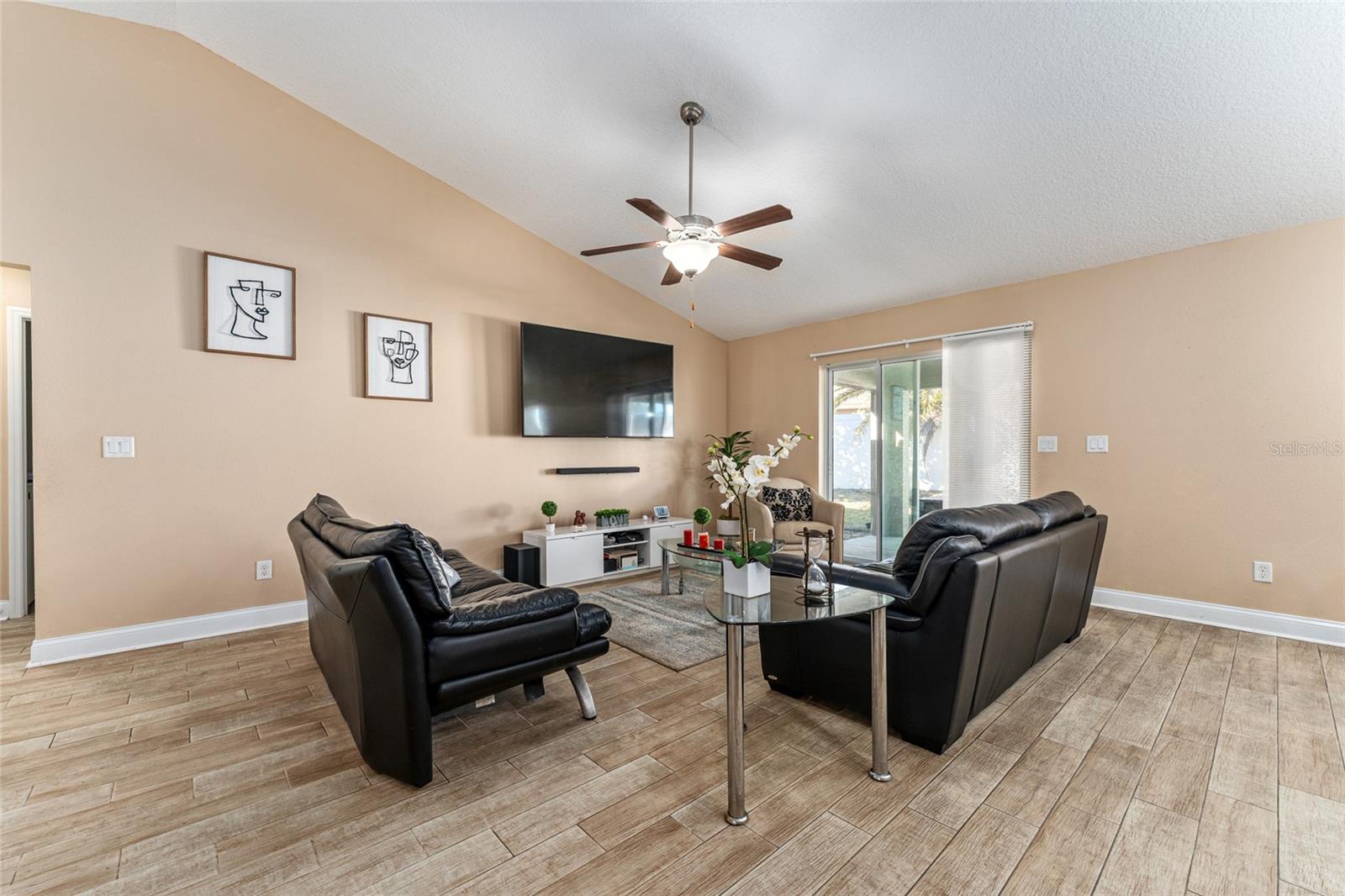 MEADOW GLEN - Residential