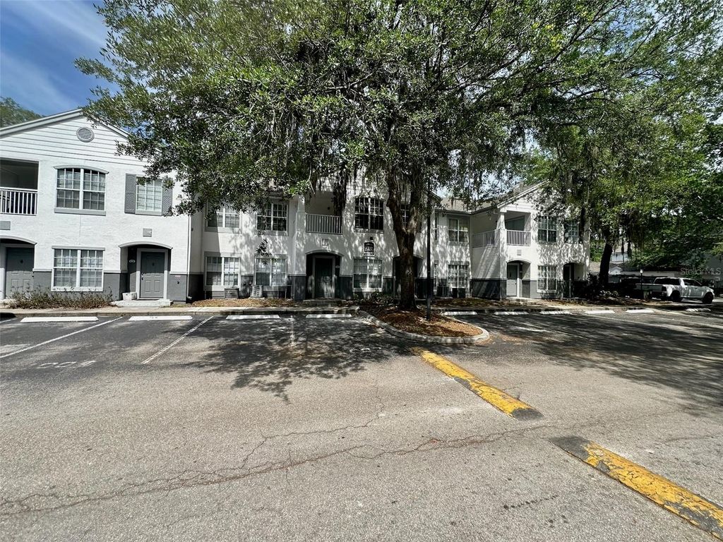 Photo of 4332 S Kirkman Road #1003, Orlando, FL 32811 (MLS # O6403194)