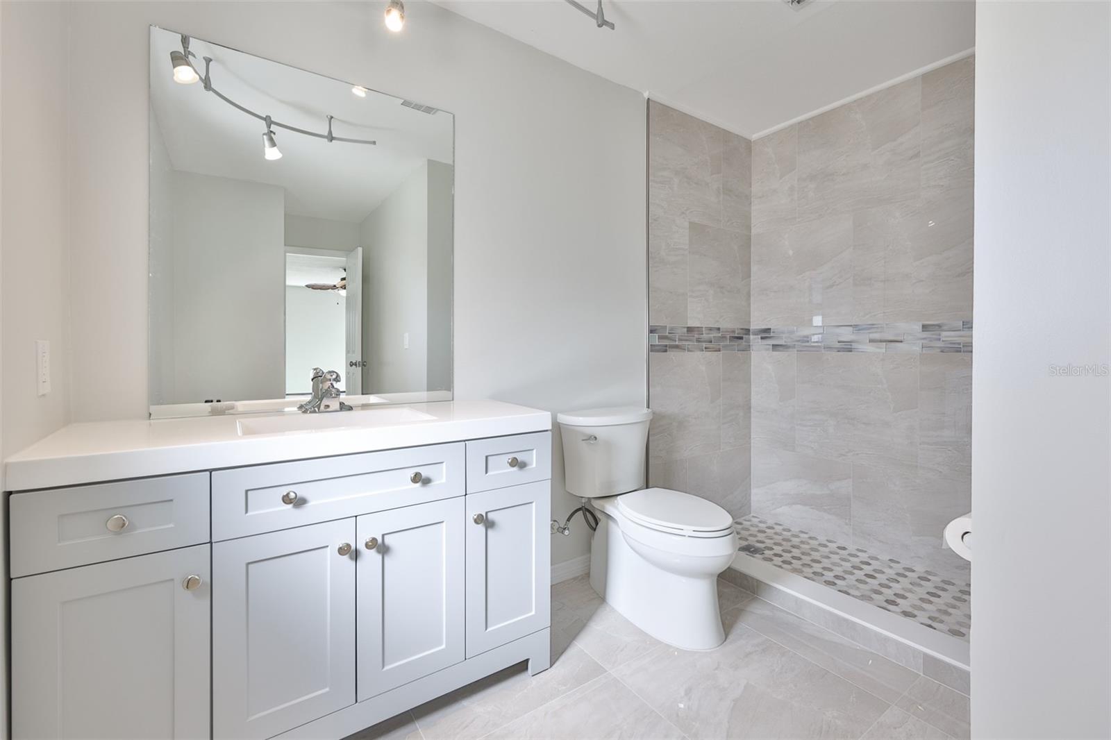 SABAL KEY UNIT 2 - Residential