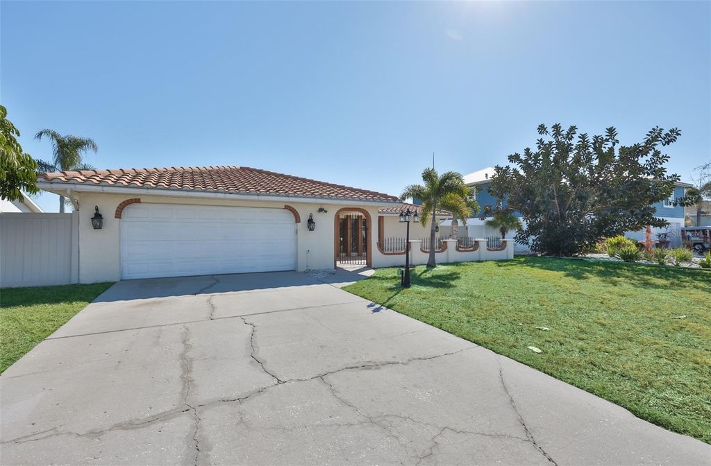 Photo of 6523 King Palm Way, Apollo Beach, FL 33572 (MLS # TB8476395)