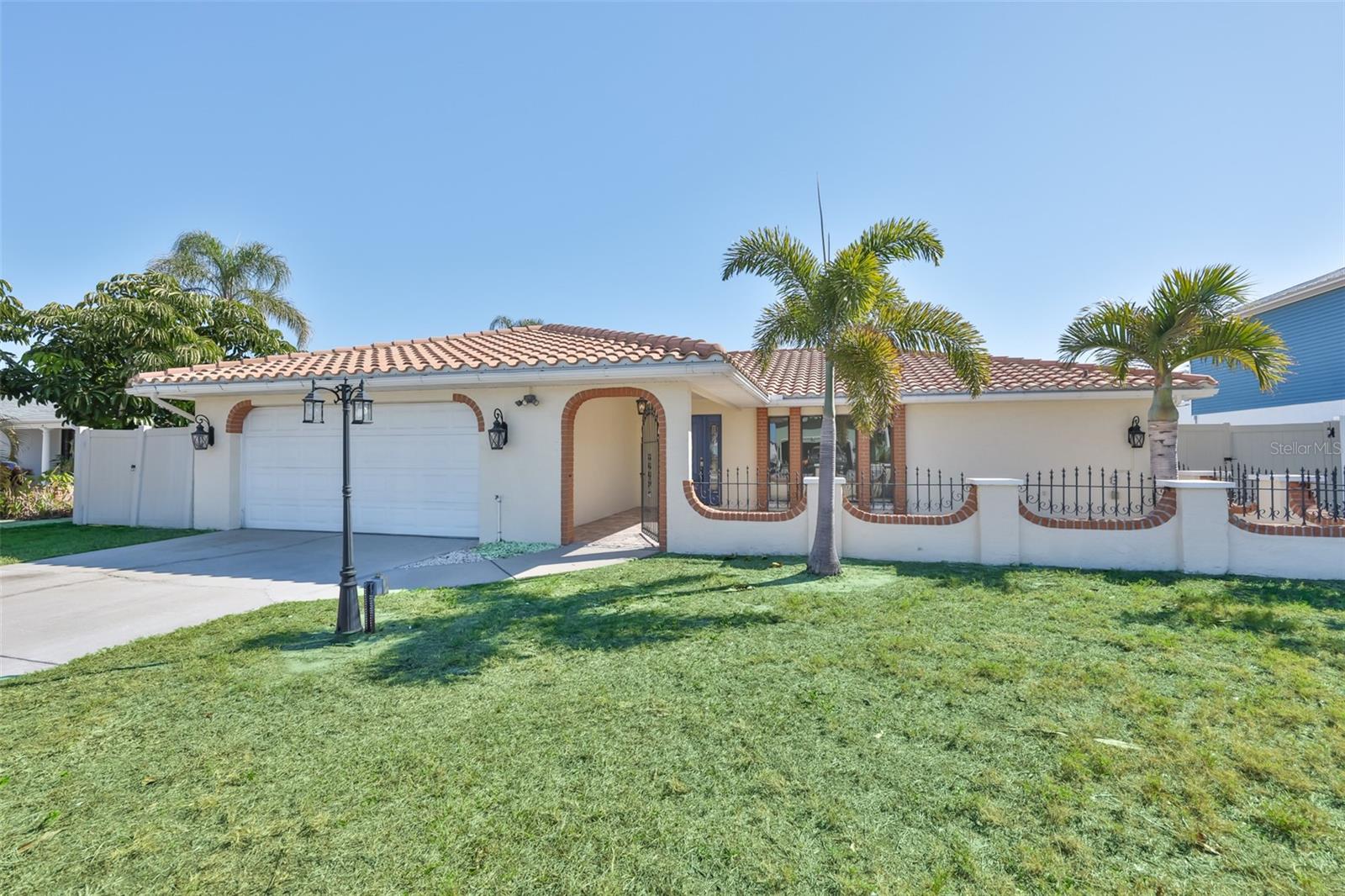 SABAL KEY UNIT 2 - Residential