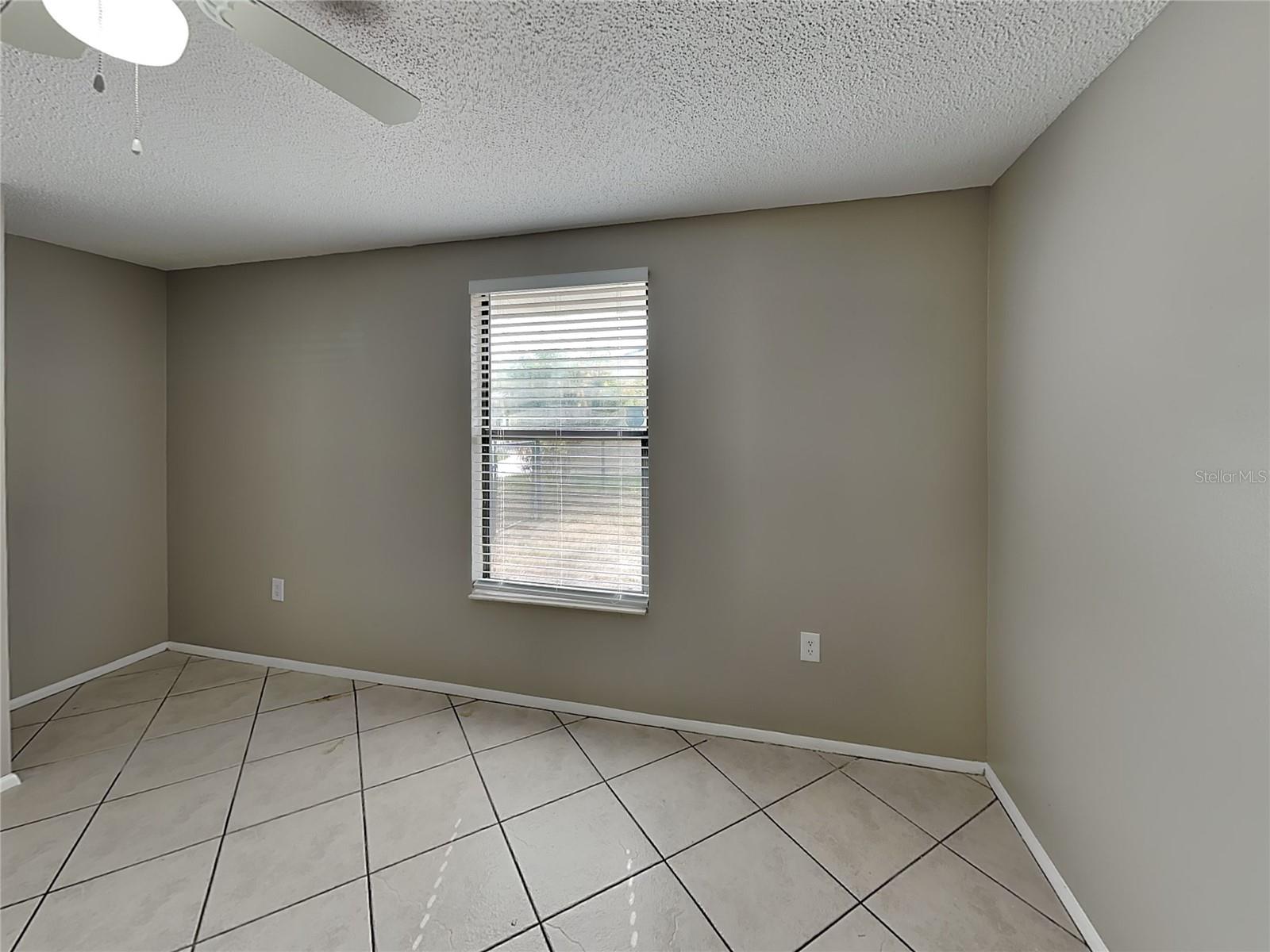 CORDOVA LAKES PH II - Residential Lease