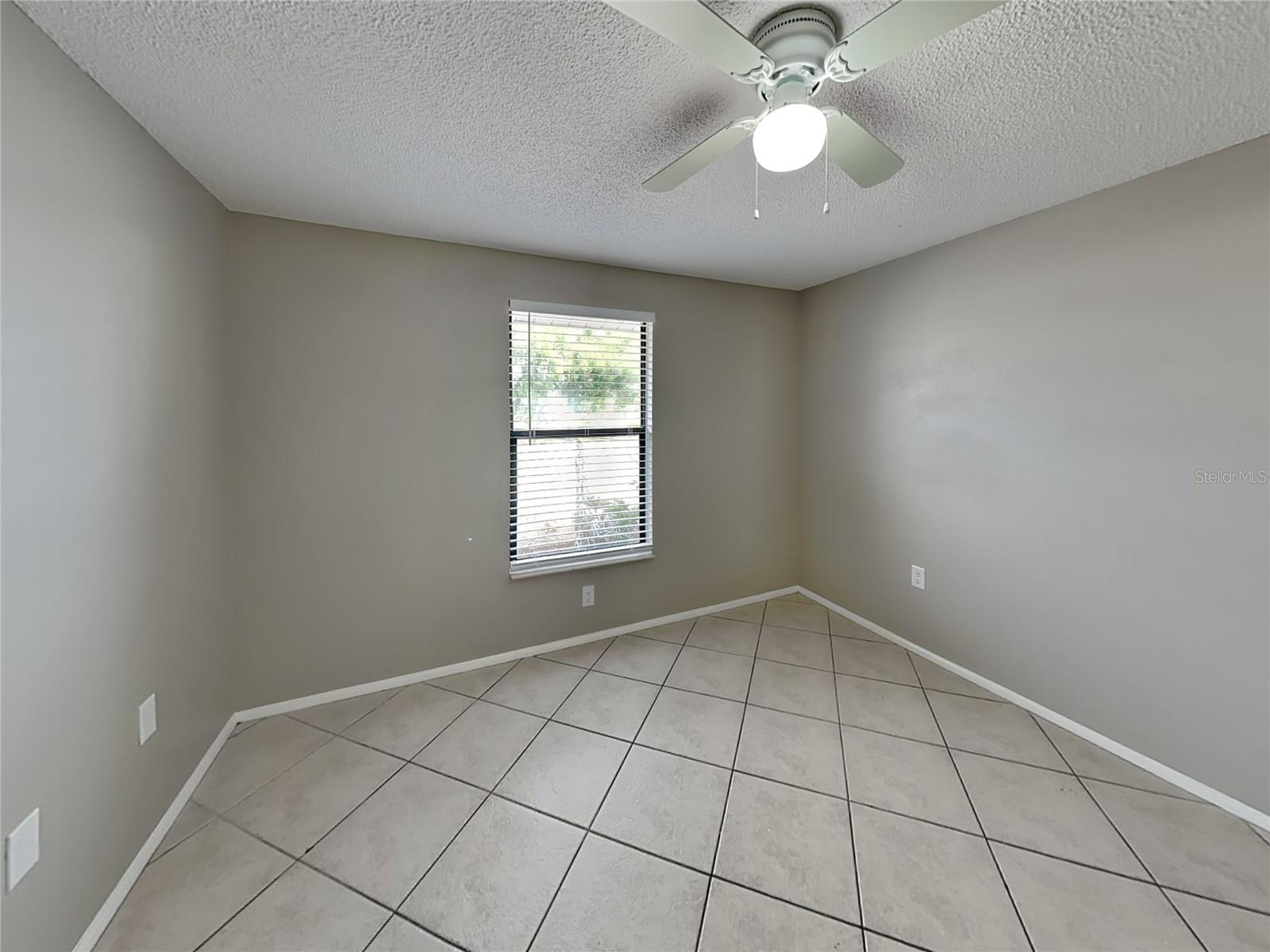 CORDOVA LAKES PH II - Residential Lease