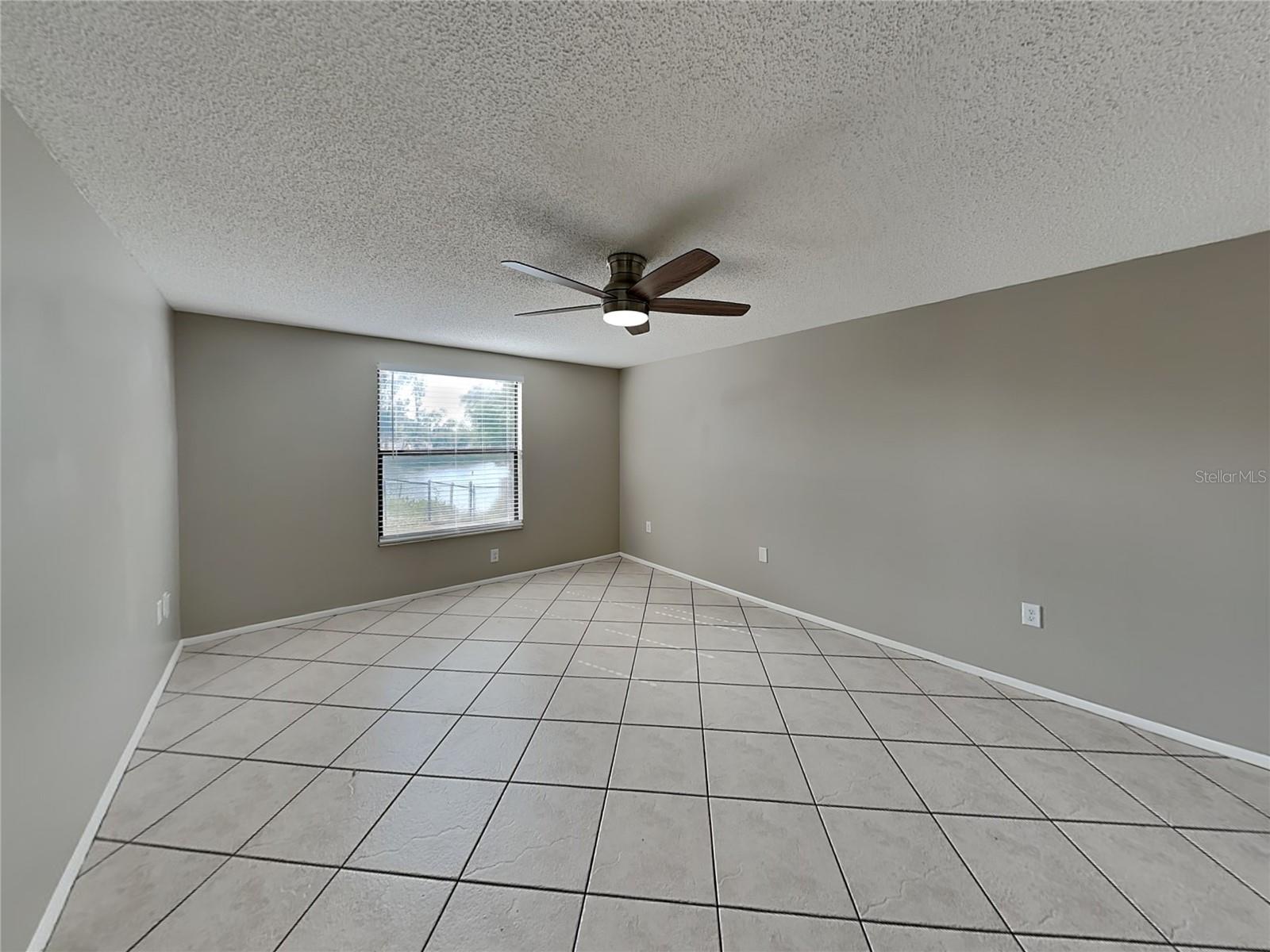 CORDOVA LAKES PH II - Residential Lease