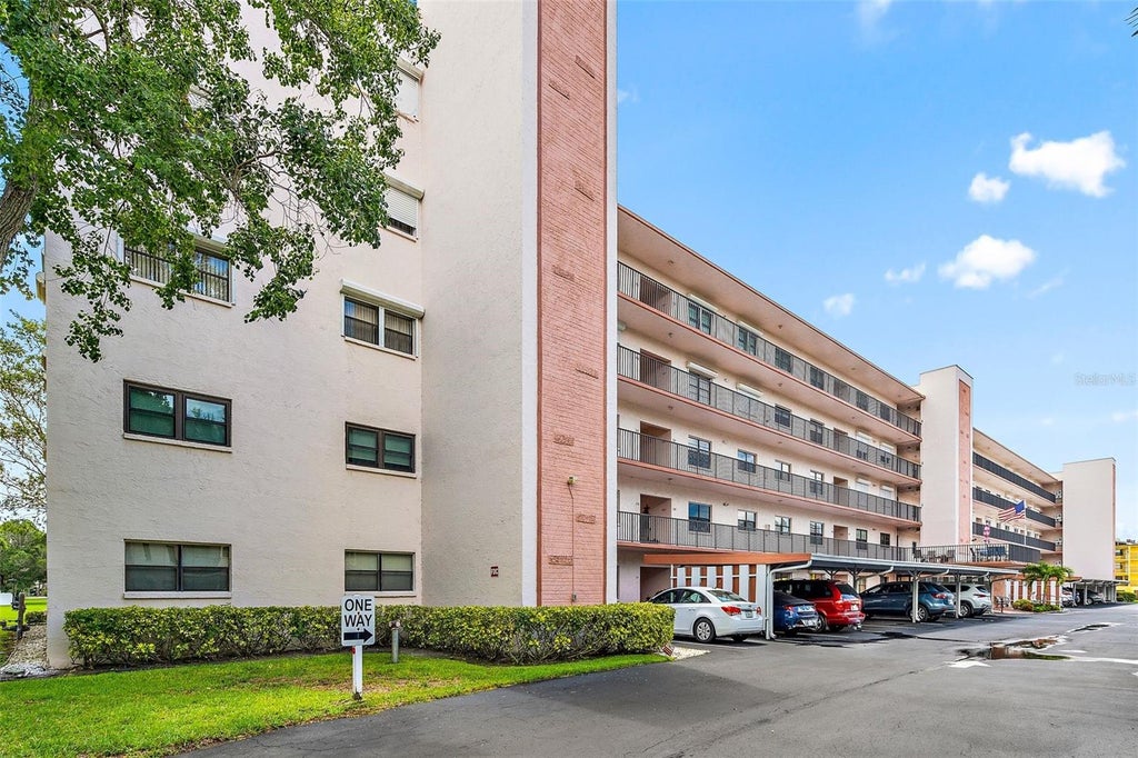Photo of 8174 Terrace Garden Drive N #507, St Petersburg, FL 33709 (MLS # TB8546344)