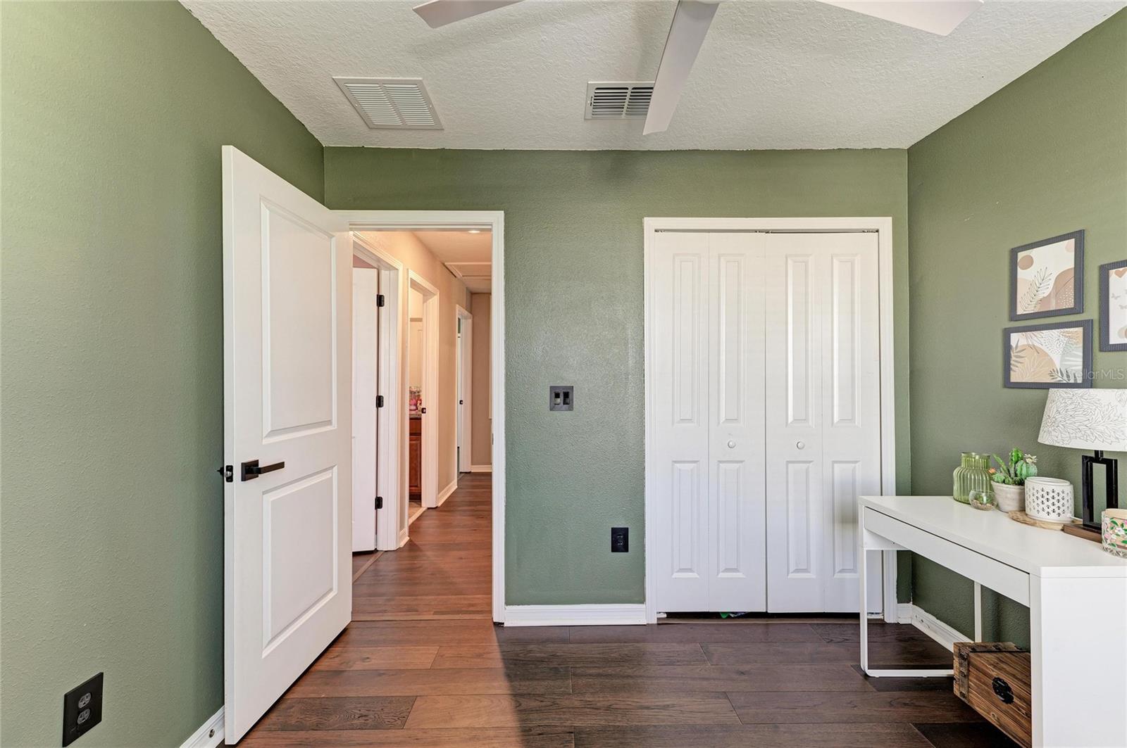 SUNSHINE VILLAGE PH 3B - Residential