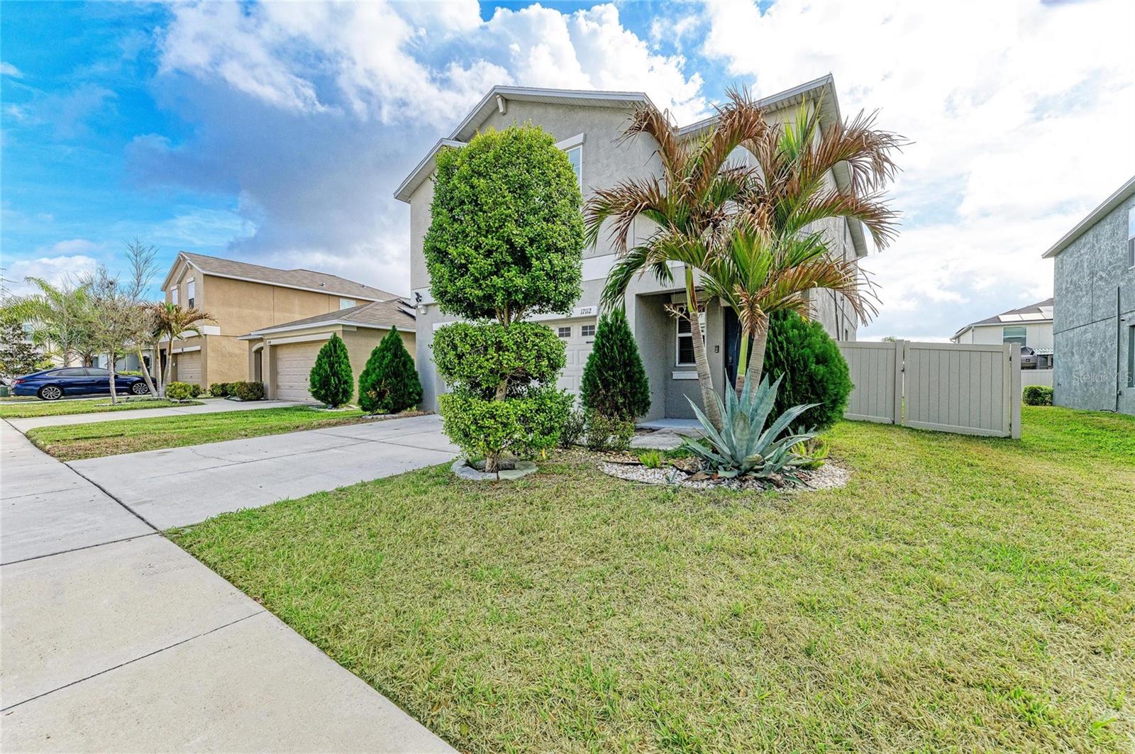 17112 YELLOW PINE STREET