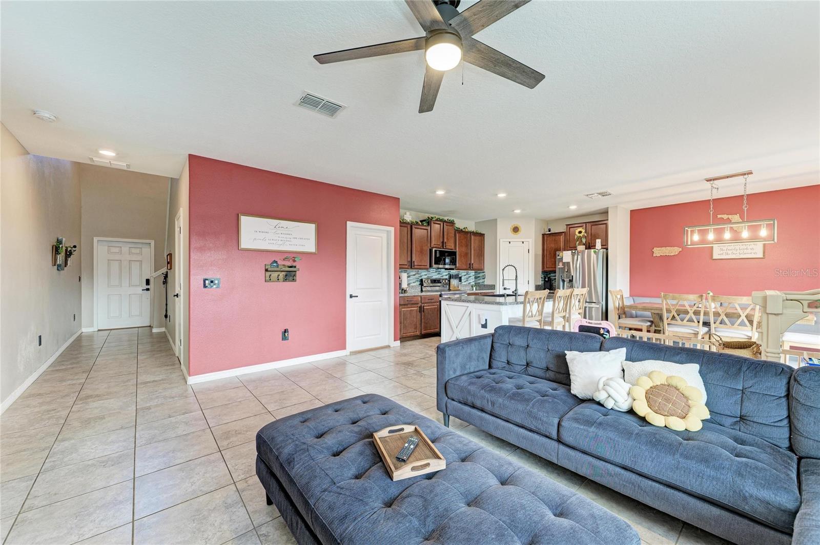 SUNSHINE VILLAGE PH 3B - Residential