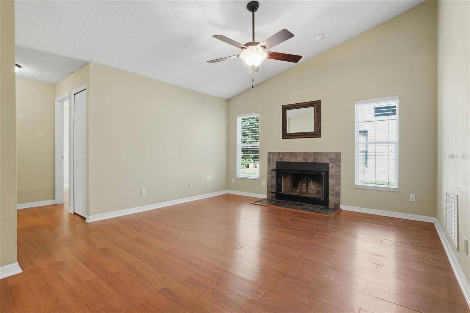 RIVERSIDE AT TWIN RIVERS UN 2 - Residential