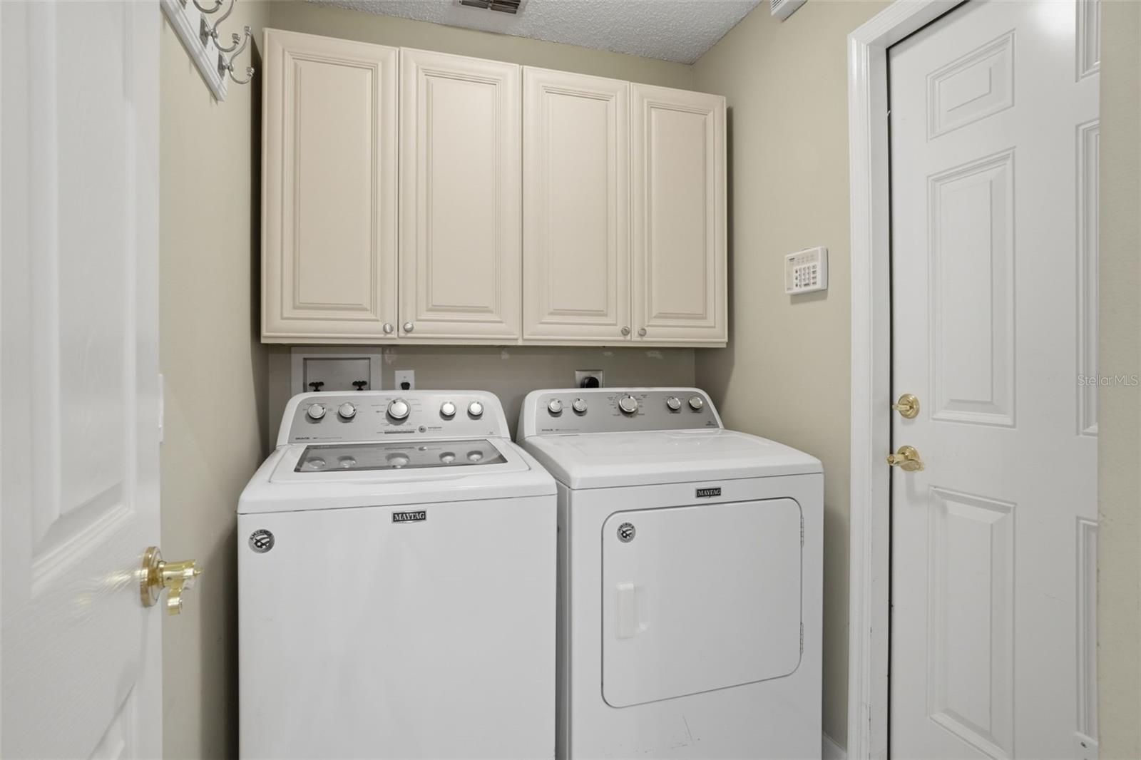 RIVERSIDE AT TWIN RIVERS UN 2 - Residential