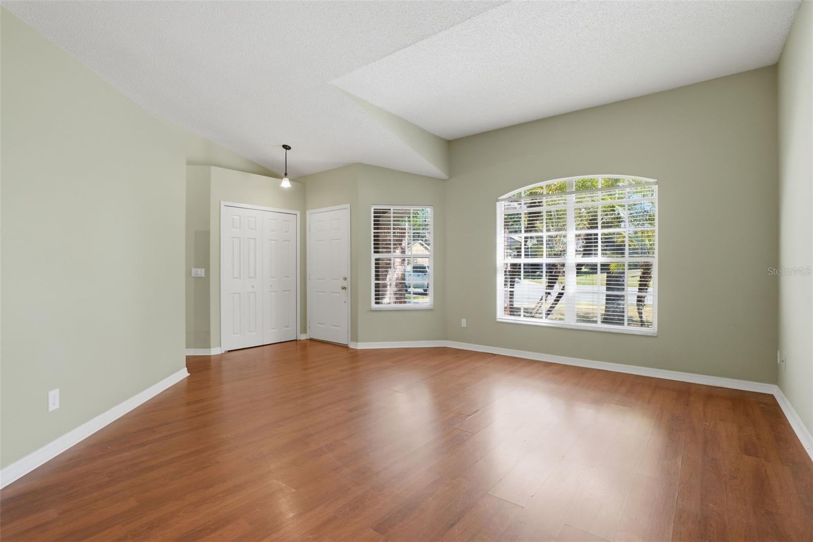 RIVERSIDE AT TWIN RIVERS UN 2 - Residential