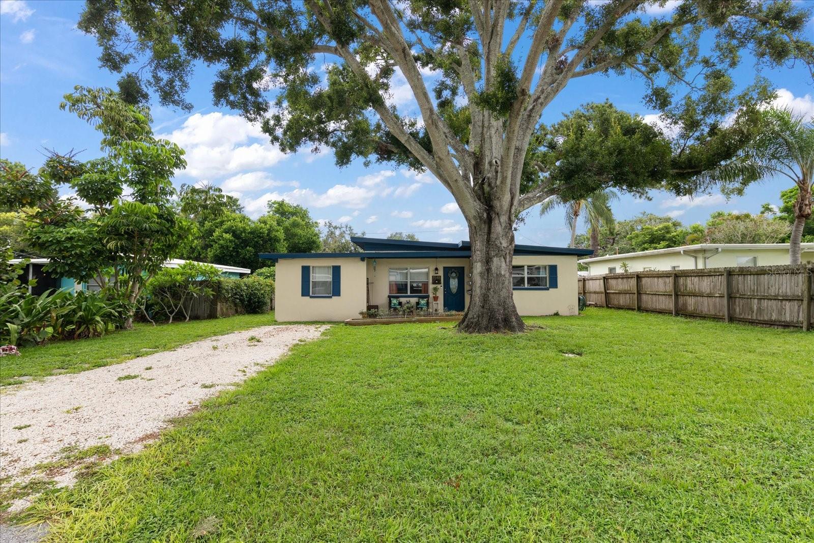 1948 RIDGEWOOD DRIVE