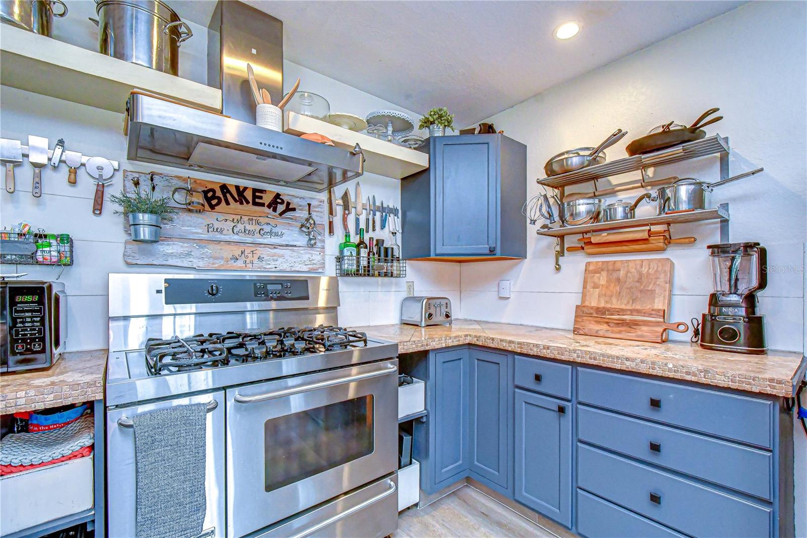 BRANDON LAKES - Residential