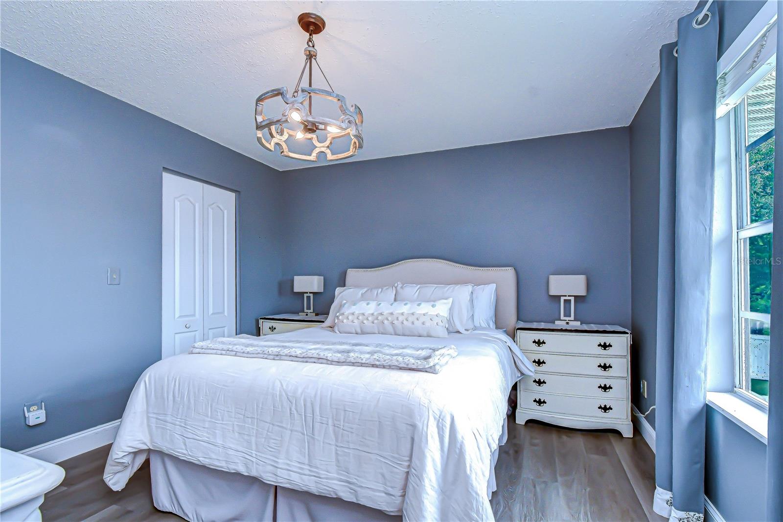 BRANDON LAKES - Residential