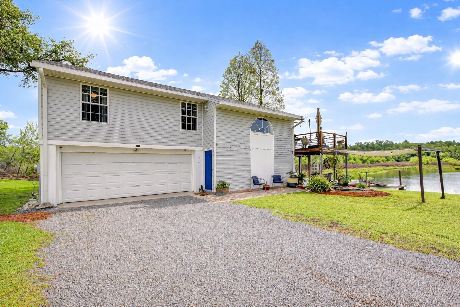 1216 BRANDON LAKES AVENUE