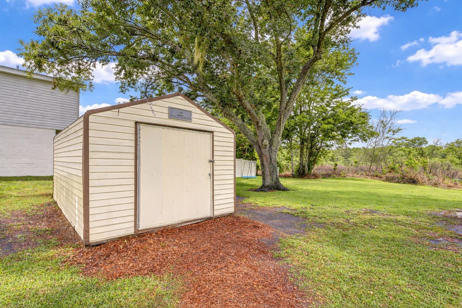 BRANDON LAKES - Residential