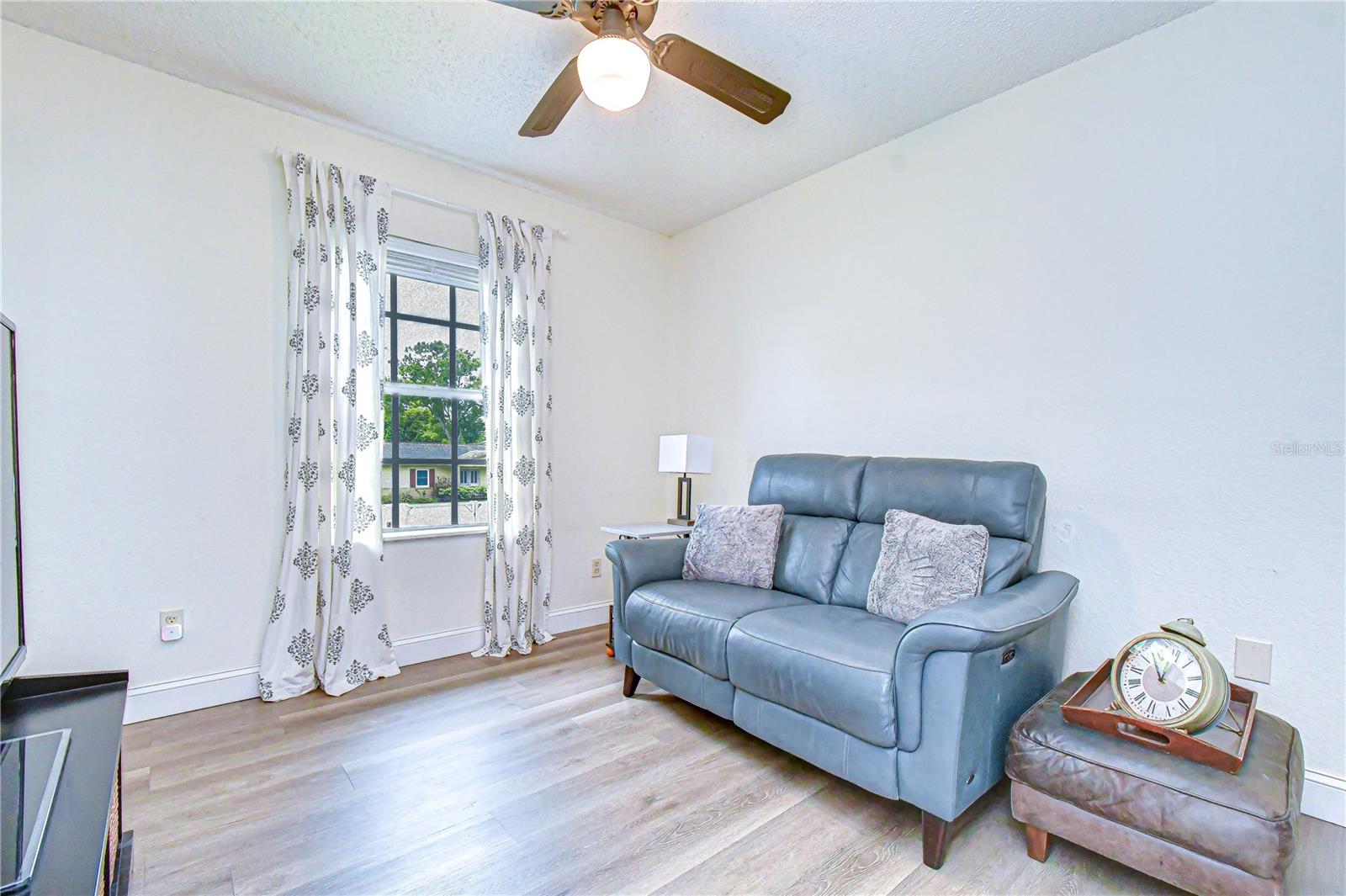 BRANDON LAKES - Residential