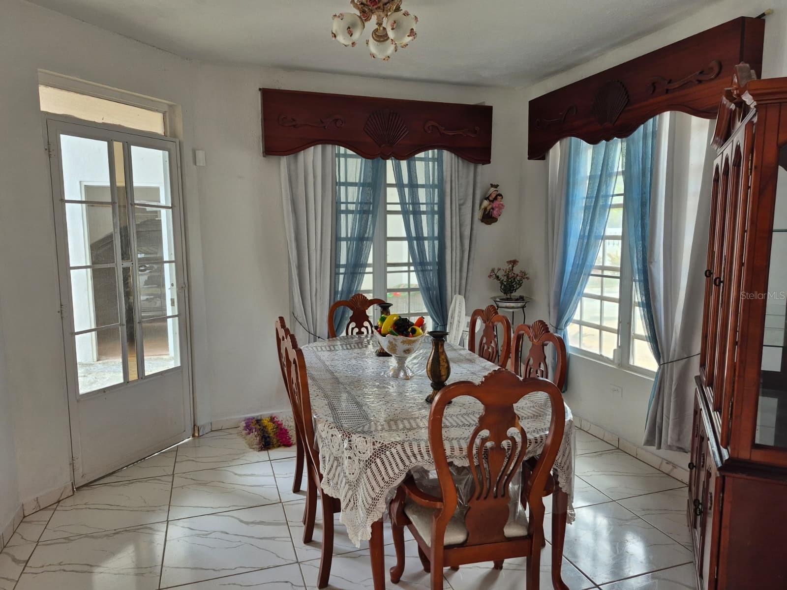 BARRIO CRUCES - Residential
