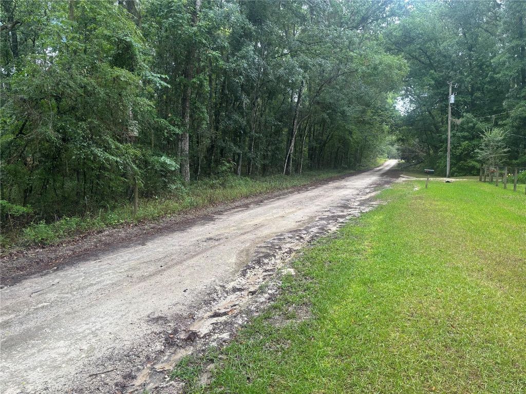 Photo of 0000 SW 14th Place, Ocala, FL 34481 (MLS # OM724513)