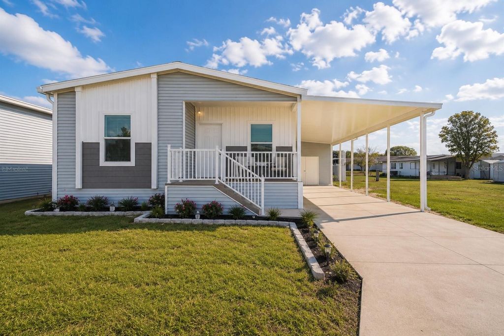 Photo of 10029 Hamp Drive, Dade City, FL 33525 (MLS # TB8510301)