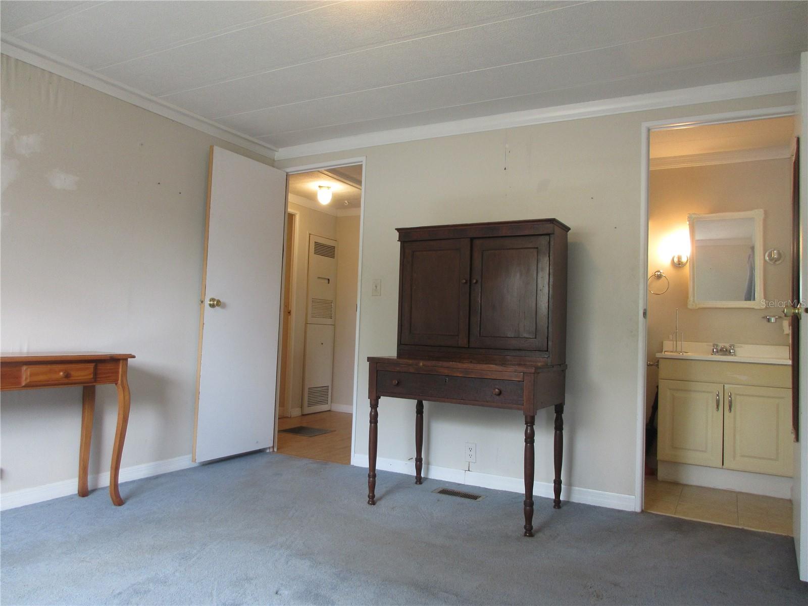 SILVER SPRINGS VILLAGE - Residential