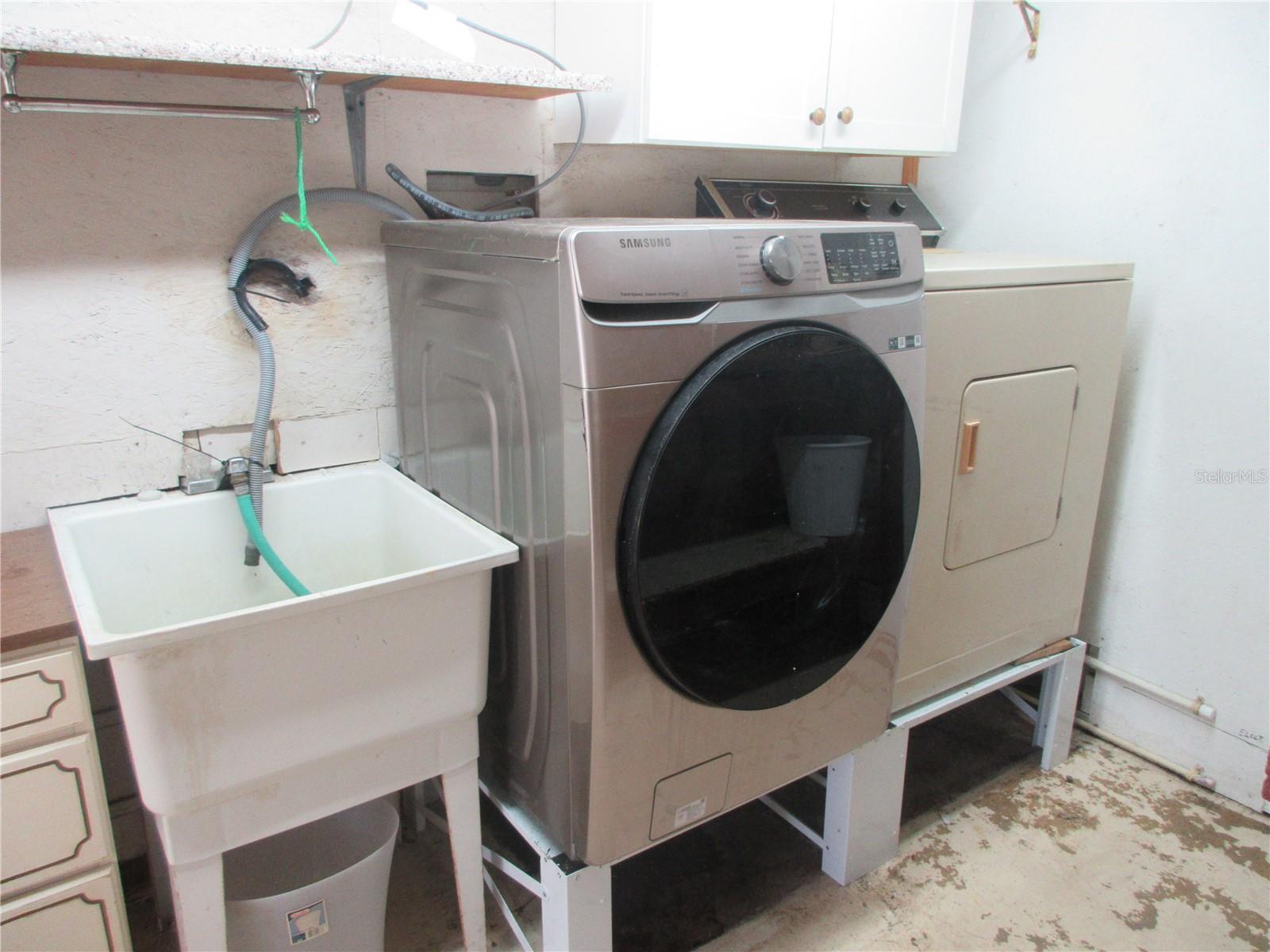 SILVER SPRINGS VILLAGE - Residential