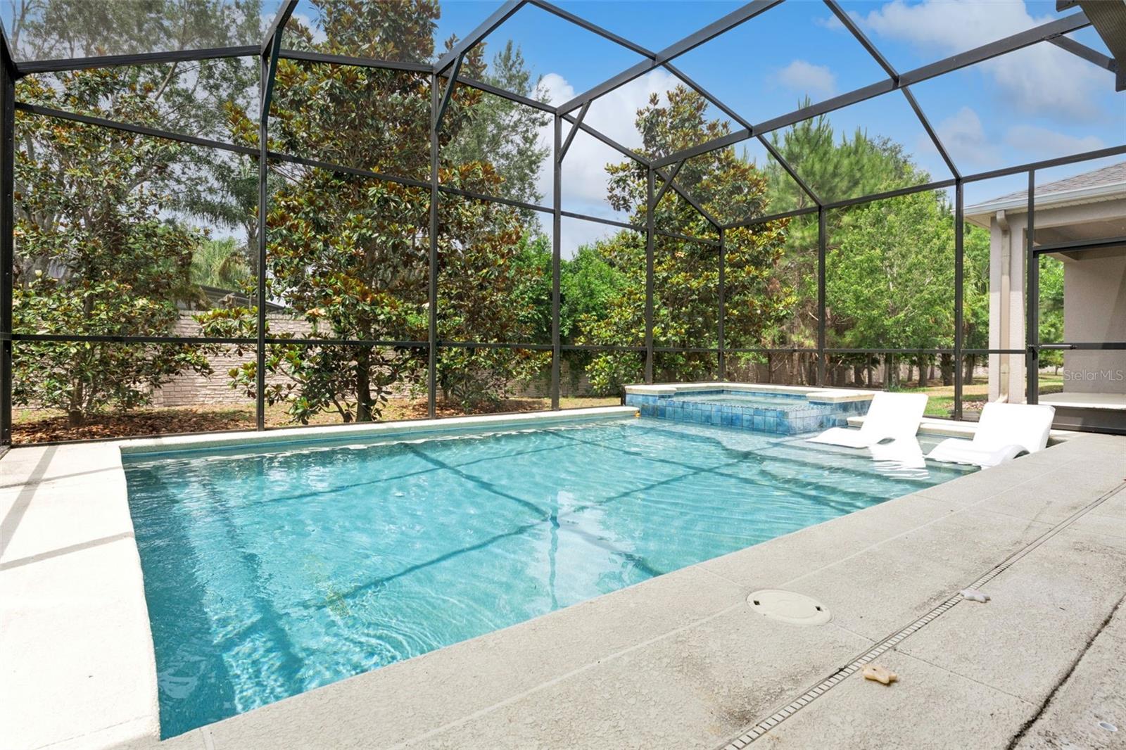 SAN SEBASTIAN RESERVE - Residential