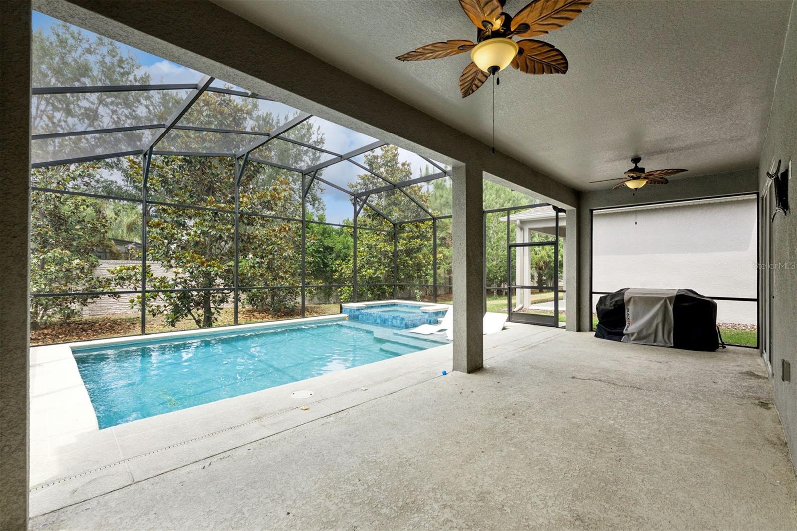 SAN SEBASTIAN RESERVE - Residential