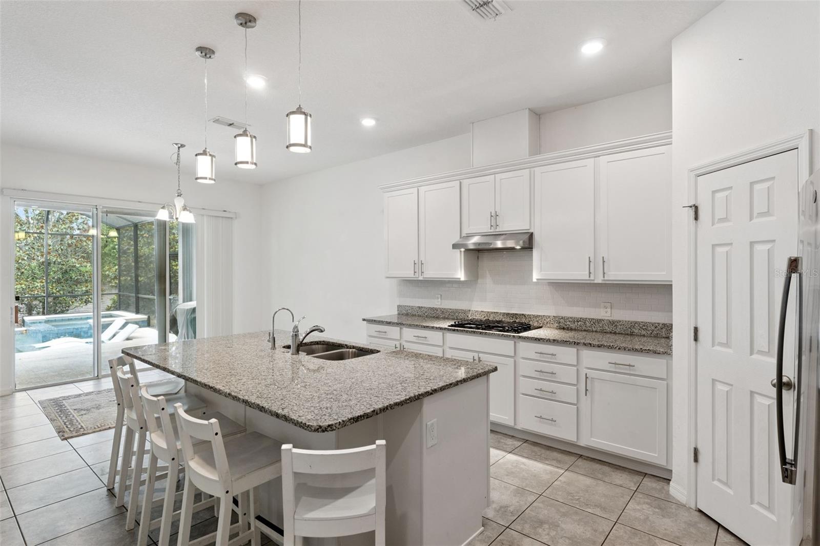 SAN SEBASTIAN RESERVE - Residential