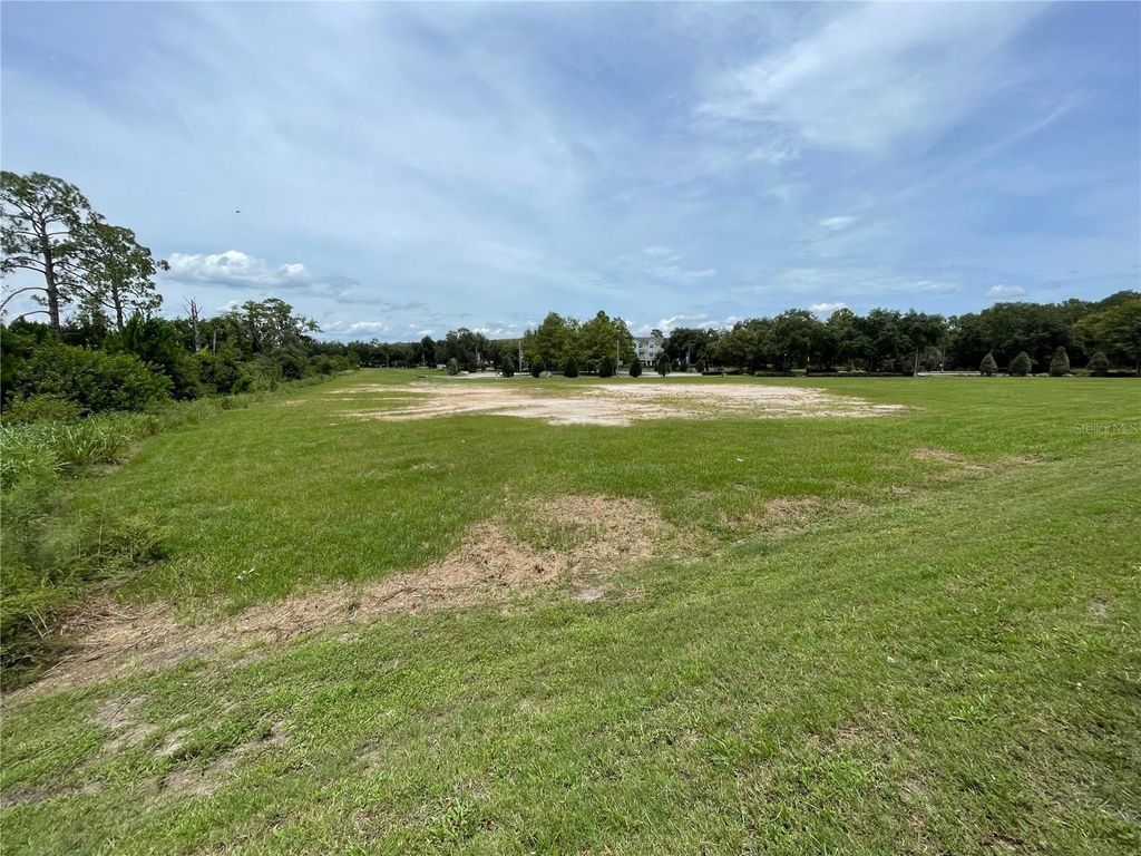 Photo of 2 Oviedo Blvd, Oviedo, FL 32765 (MLS # O6325825)