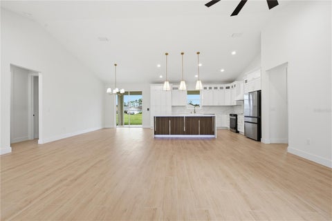 Tiny photo for 10201 SE 68th Court, Belleview, FL 34420 (MLS # OM731164)