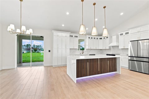 Tiny photo for 10201 SE 68th Court, Belleview, FL 34420 (MLS # OM731164)