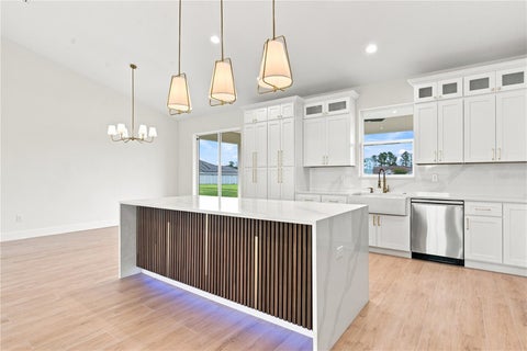 Tiny photo for 10201 SE 68th Court, Belleview, FL 34420 (MLS # OM731164)