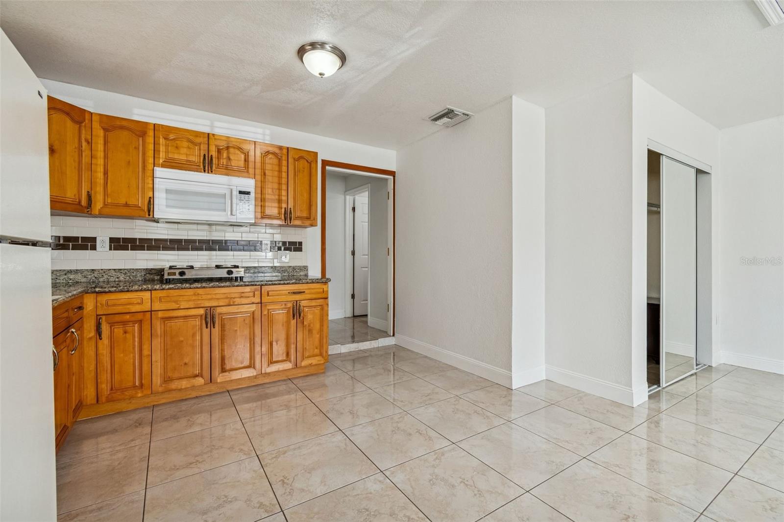 LORRAINE ESTATES - Residential Lease