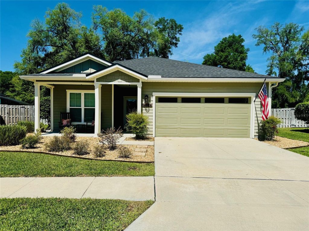 Photo of 16686 NW 194th Terrace, High Springs, FL 32643 (MLS # GC539172)