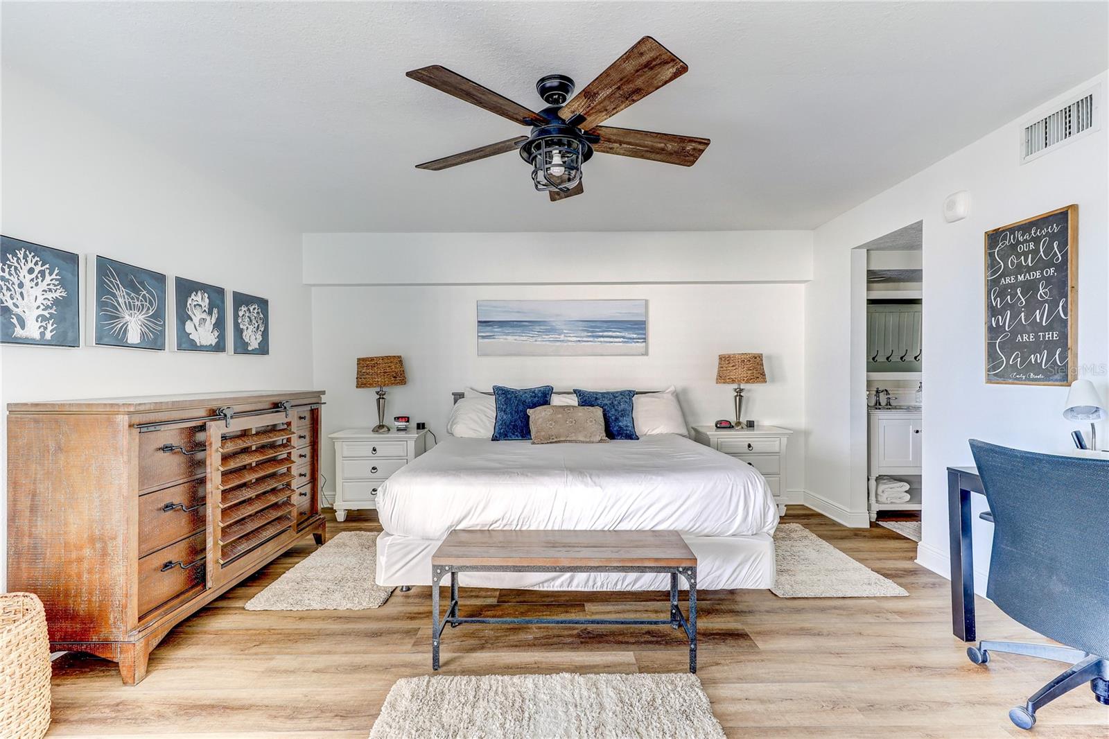 MARINERS LIGHT CONDO - Residential