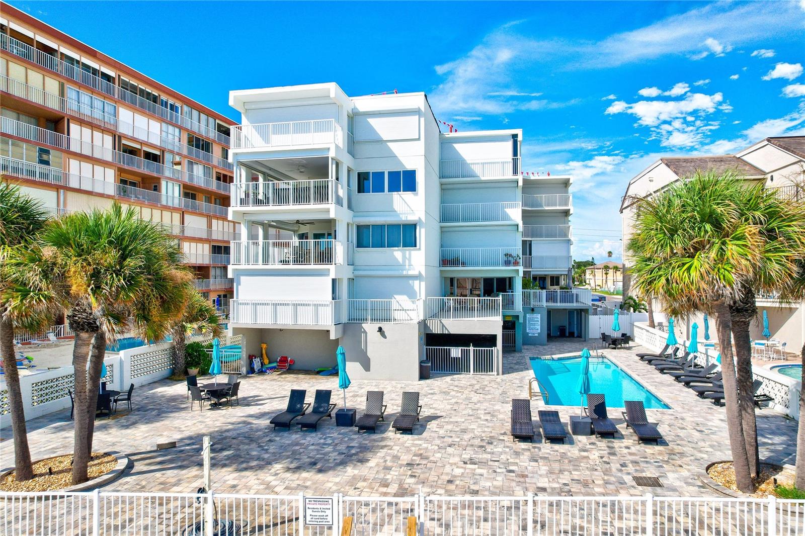 MARINERS LIGHT CONDO - Residential