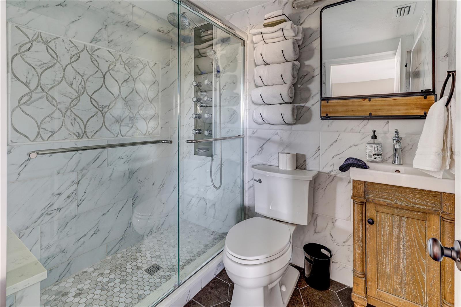MARINERS LIGHT CONDO - Residential