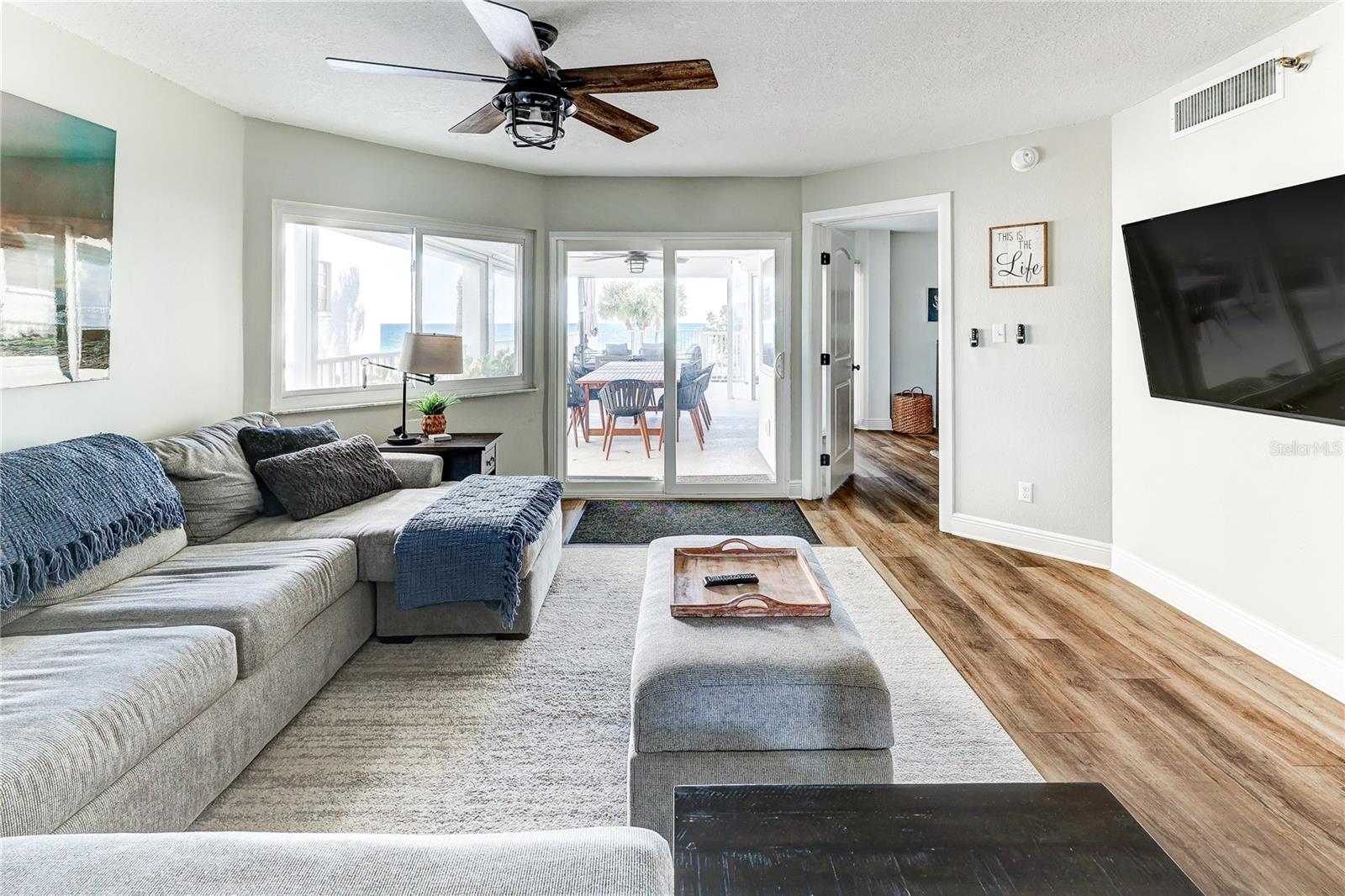 MARINERS LIGHT CONDO - Residential