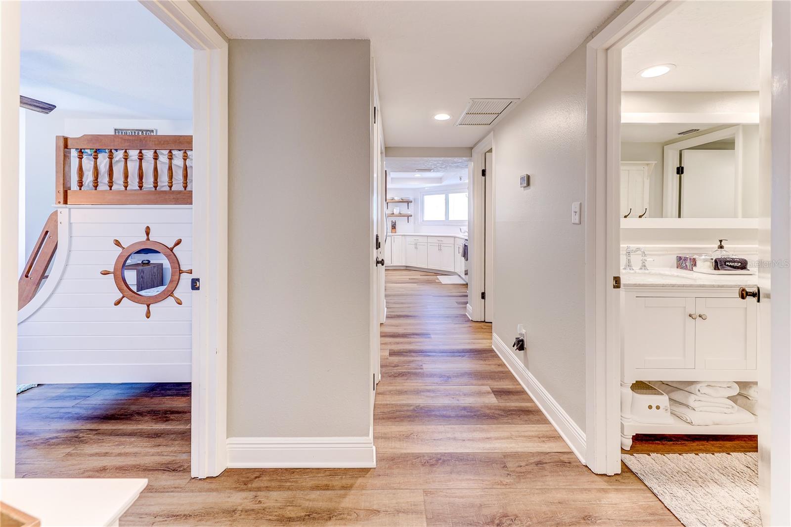 MARINERS LIGHT CONDO - Residential