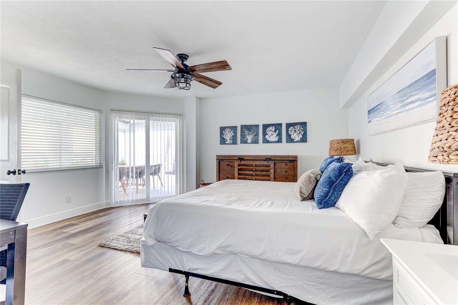 MARINERS LIGHT CONDO - Residential
