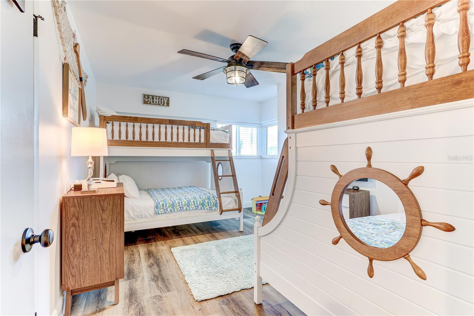 MARINERS LIGHT CONDO - Residential
