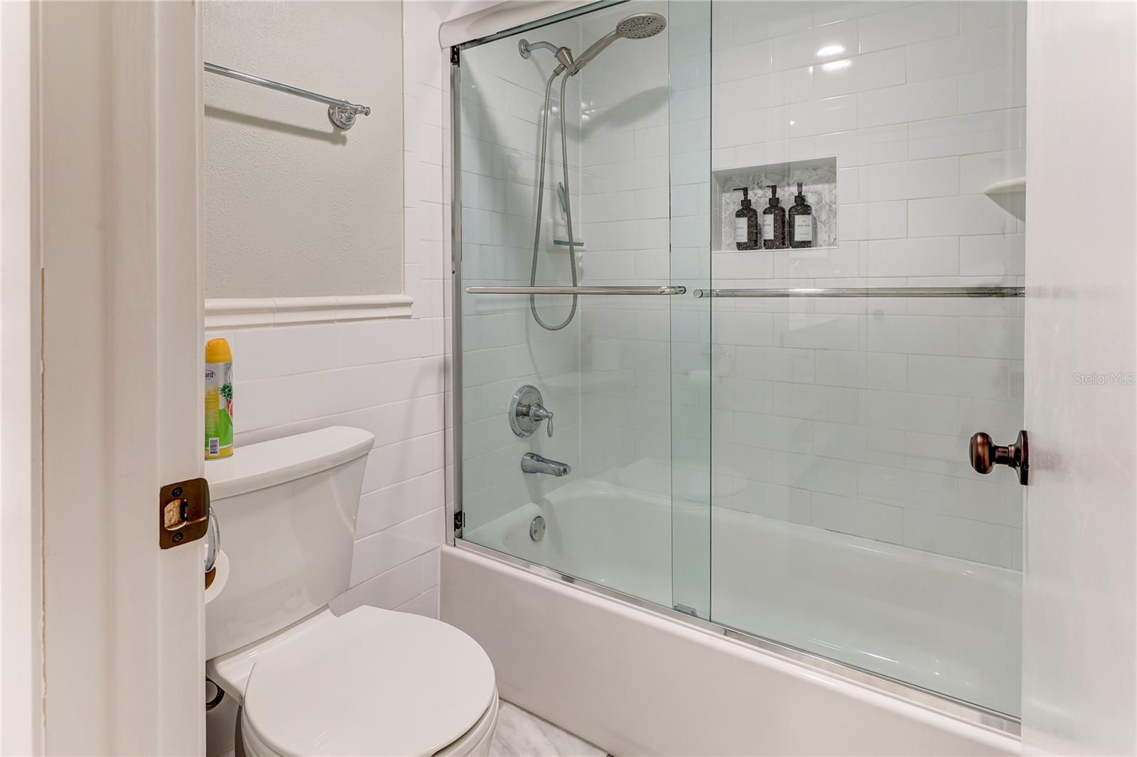 MARINERS LIGHT CONDO - Residential