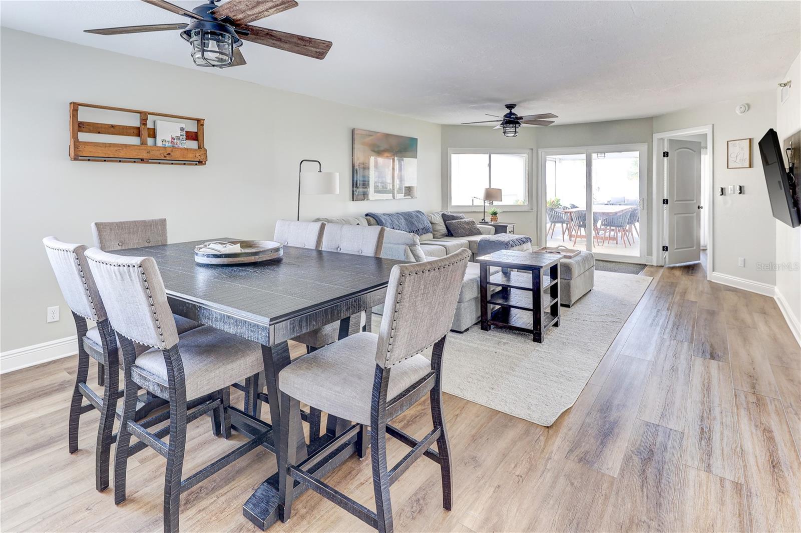 MARINERS LIGHT CONDO - Residential