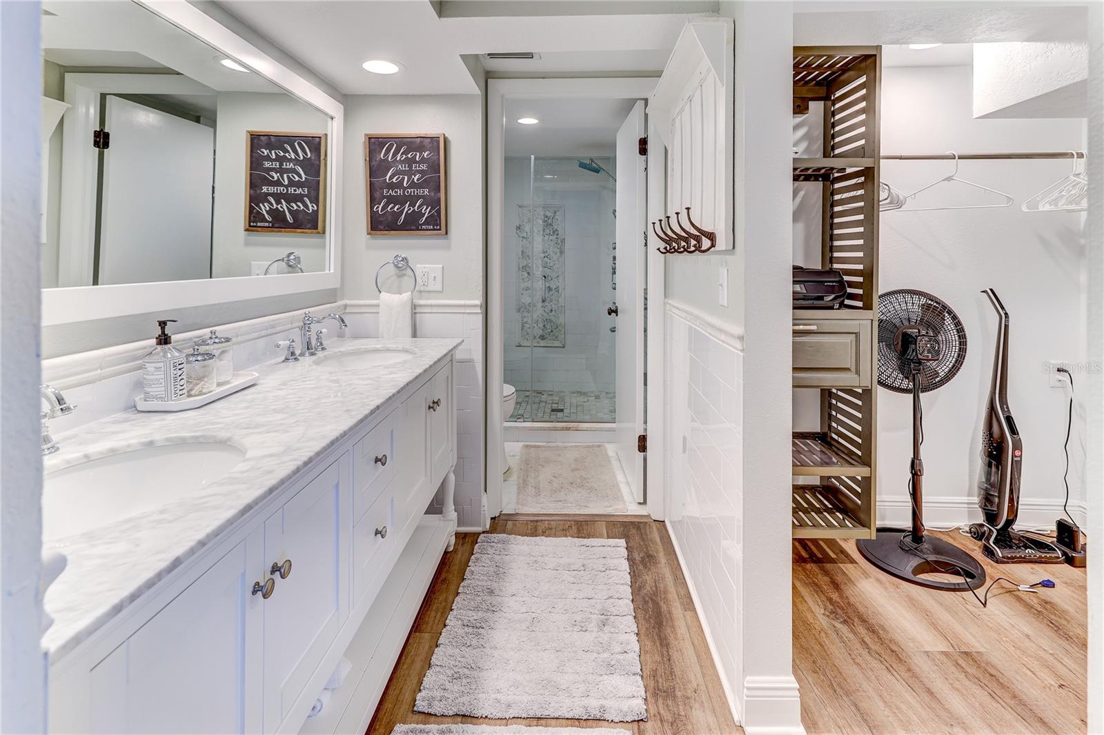 MARINERS LIGHT CONDO - Residential