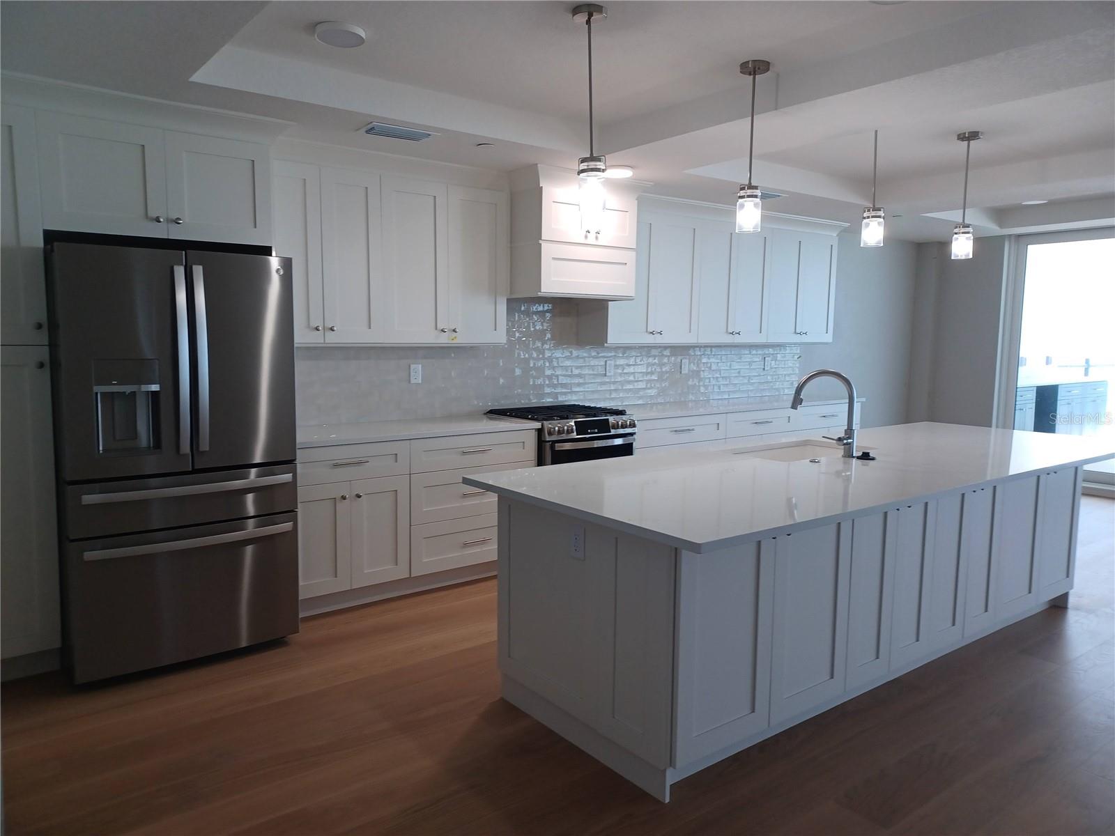 14048 GULF BOULEVARD 401