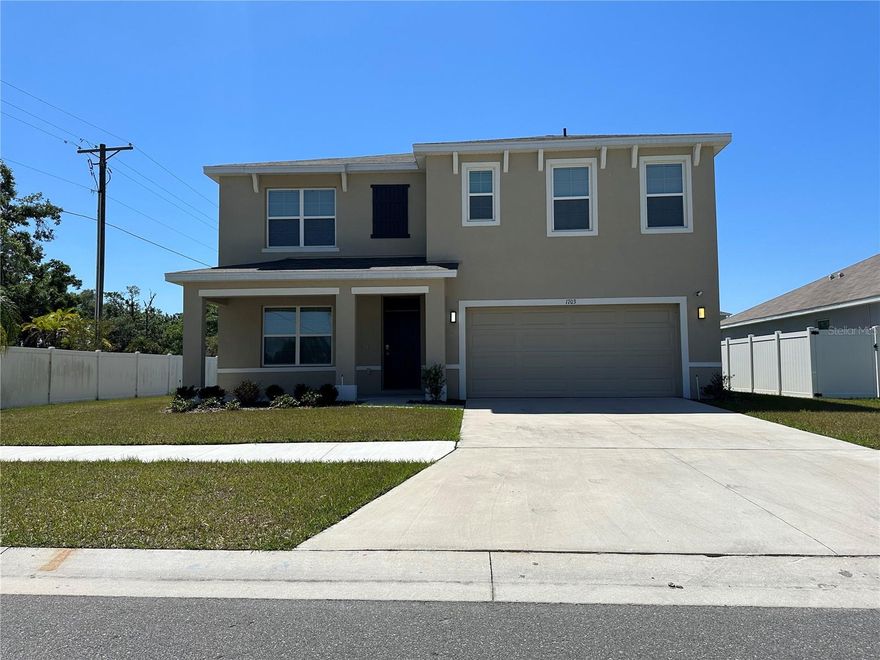Amazing opportunity to rent a true 5 bedroom, 3 full bathroom. This home has been completely remodeled and is absolutely stunning inside and out! Freshly painted neutral tones matches any decor. Upgraded USB outlets and light fixtures. Not to mention bidets and renovated showers in every bathroom. This home is truly one of a kind. Once you step through the front door, you will immediately notice the openness of the home with its soaring ceilings and glowing natural light. The kitchen has been completely redone and features bright, tall cabinets and drawers, beautiful stone countertops & stainless steel appliances. The five bedrooms are split for privacy, each with a ceiling fan & closet. The owner’s retreat will have you relaxing in luxury with it’s private slider to the lanai and ensuite bathroom that has a brand new dual sink vanity, gorgeous step in shower. This home has plenty of space for family including a loft area perfect for entertaining. Easy access to I-4, HWY 60 and US 92. Located in Plant City, nestled between Orlando and Tampa, close to the Hard Rock Casino, Top Golf, Busch gardens, malls, and much more. Come and see this gorgeous home today!